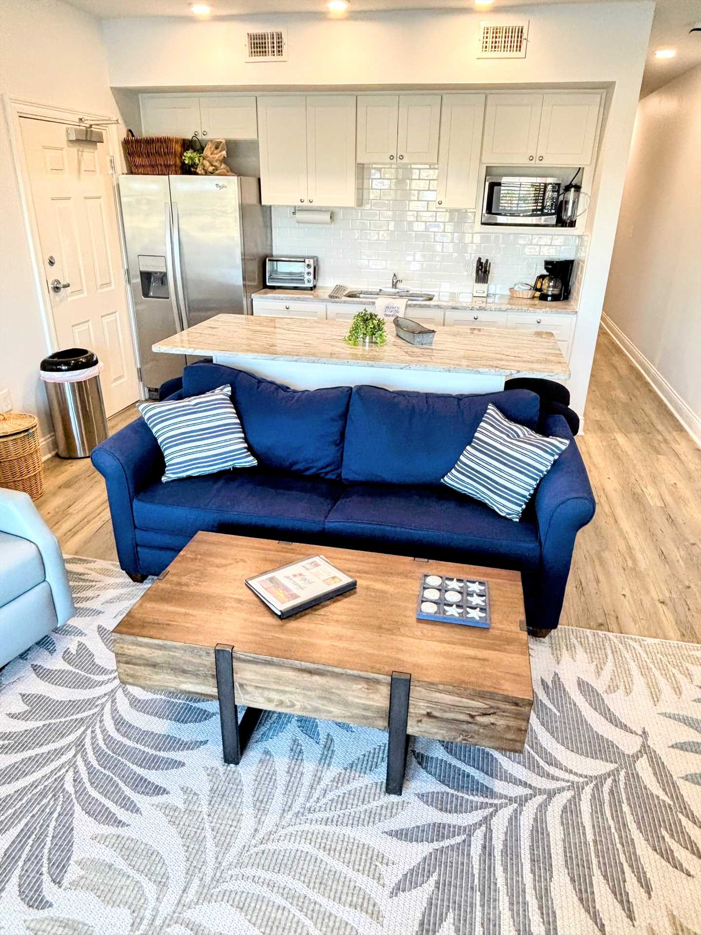 Living room/ kitchen combo